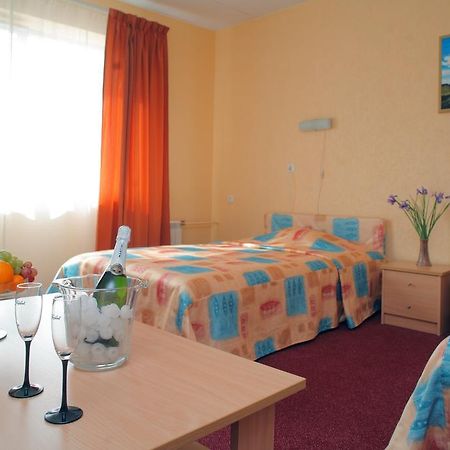 Rehe Hotel Тарту Екстер'єр фото