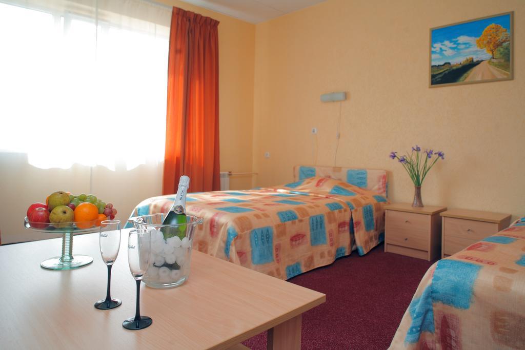 Rehe Hotel Тарту Екстер'єр фото