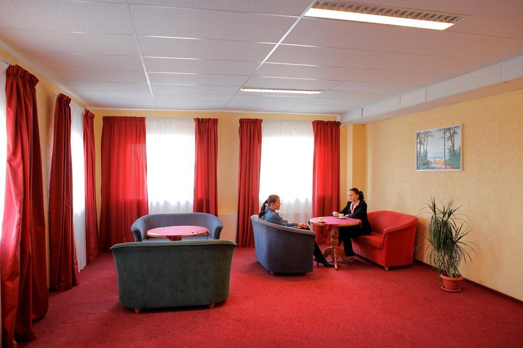 Rehe Hotel Тарту Екстер'єр фото